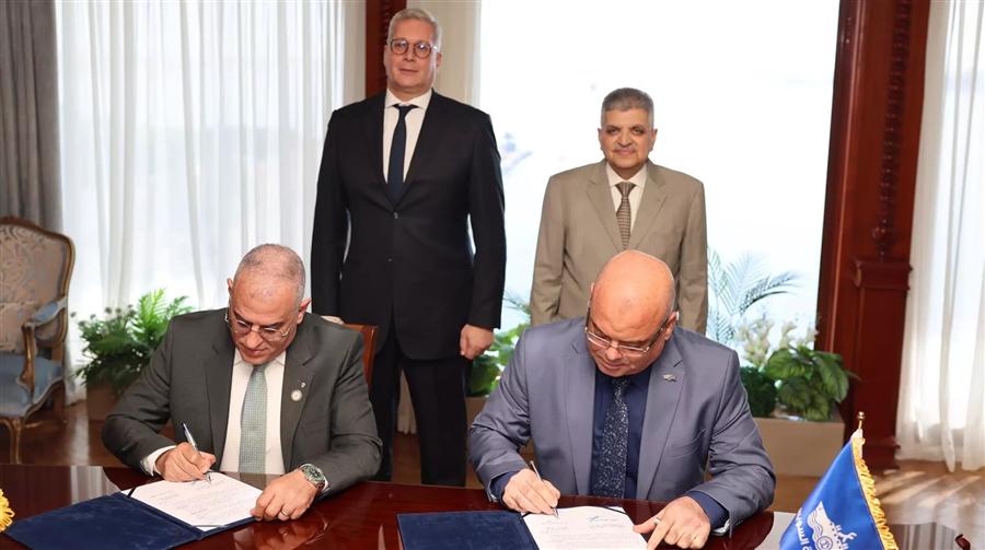 Petroleum Ministry, SCA pen MoU for LNG fueling station in Port Said

